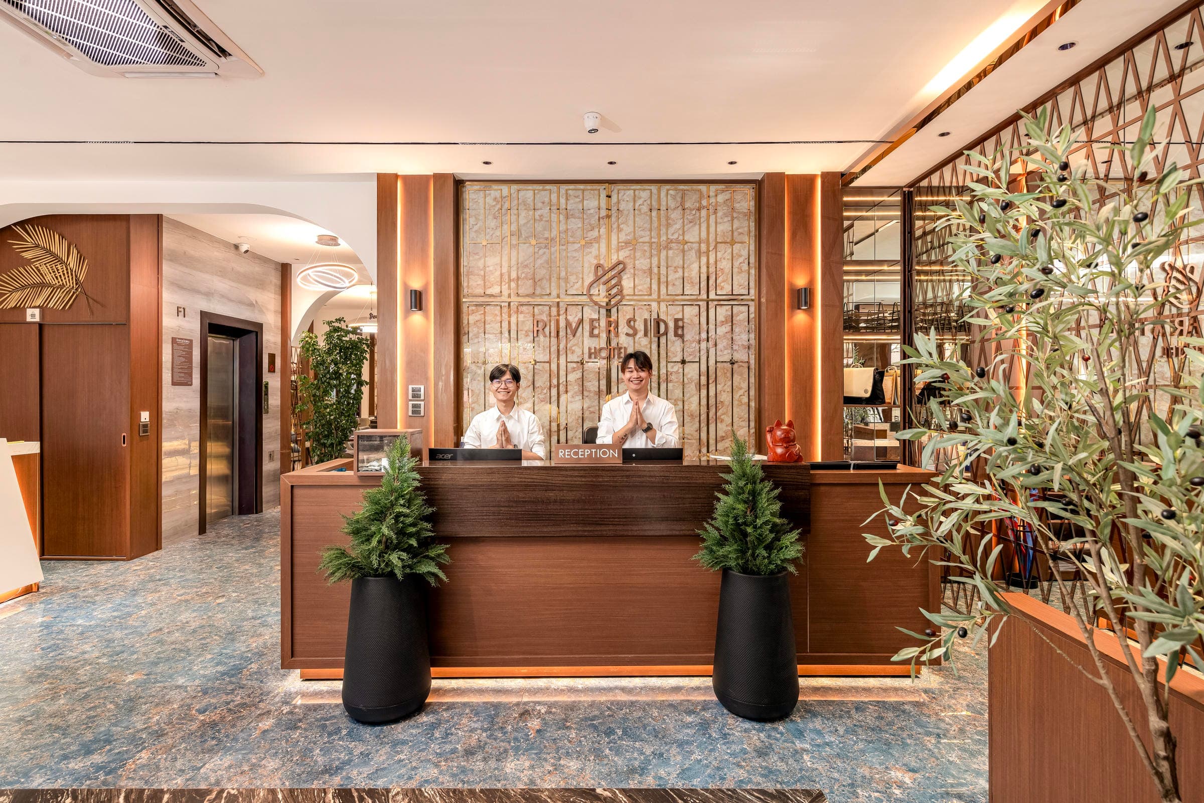 Thiết Kế Và Thi Công Khách Sạn RIVERSIDE Trọn Gói